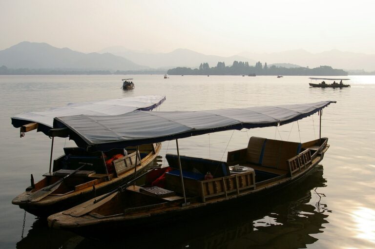 ภาพประกอบ 西湖 ซีหู / ทะเลสาบตะวันตก