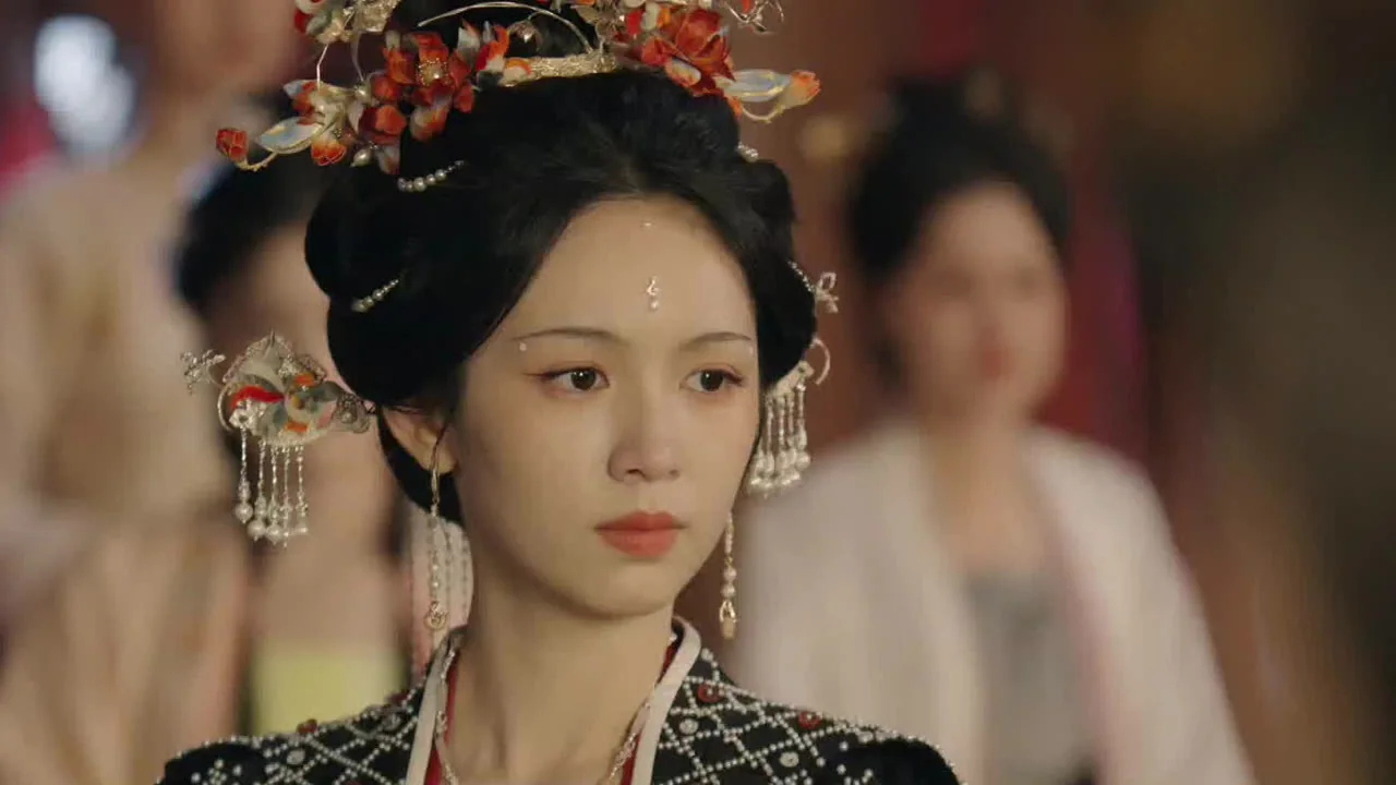 โจวเหย่ในคมวสันต์ซ่อนรักจากภาพนิ่งทางการ iQIYI